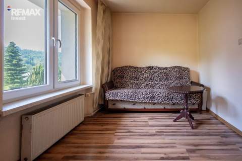 Dom z widokiem na kotlinę Bystra cisza, las