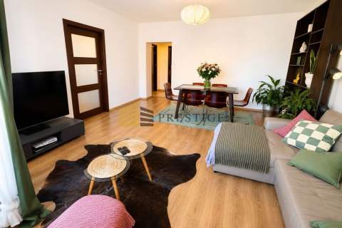 Apartament w Kamienicy w Sercu Mokotowa