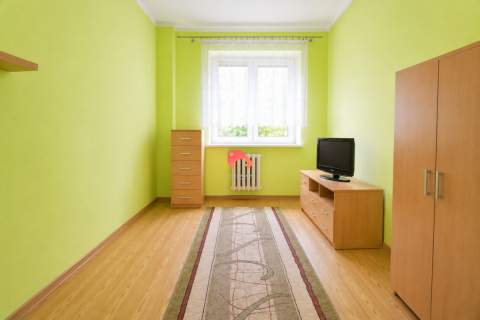 4 POKOJE, BALKON, PIWNICA 73,7m2 2 PIĘTRO 