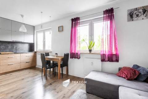 balkon duża piwnica w cenie 3 pokoje