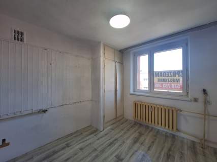 2 POKOJE 49,7 m 2 PIĘTRO UL. PARTYZANTÓW