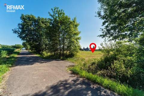 Atrakcyjna działka 1005 m z mediami w Pogwizdowie