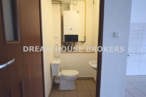 Lokal na Broniewskiego 120 70 50 m2