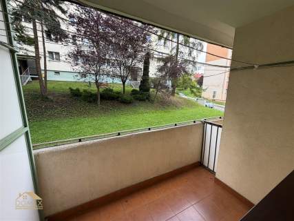 Parter w Cieszynie   3 pokoje z balkonem