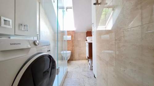 2 pokoje Balkon Hala garażowa Kameralne osiedle Niski czynsz