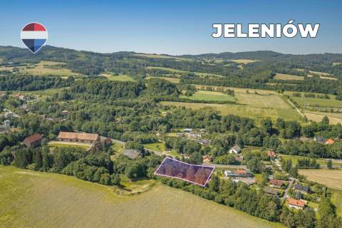Na sprzedaż 3.921 m , przy DK8 z mediami