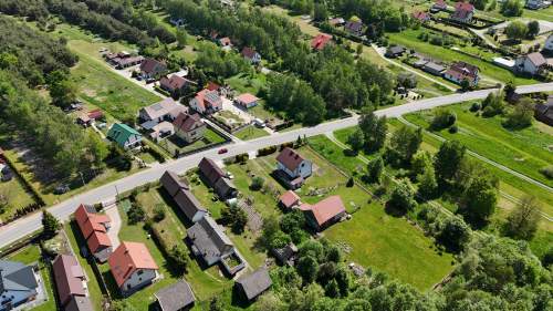 Na sprzedaż działka ok. 6 arów ze starym domem do rozbiórki
