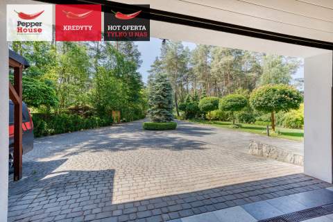 Dom wolnostojący w środku lasu 235m2 basen, sauna