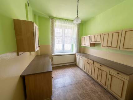 NIKISZOWIEC. Do zamieszkania, na biuro lub pod wynajem