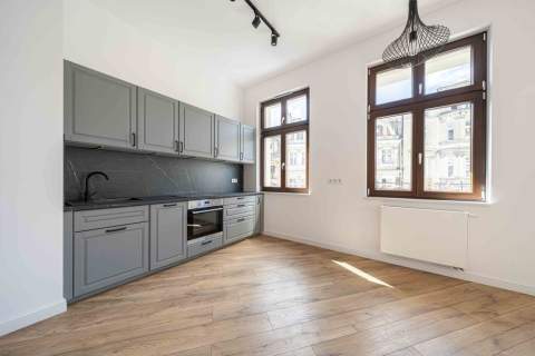Apartament w Żelazku , dwa balkony, m.postojowe