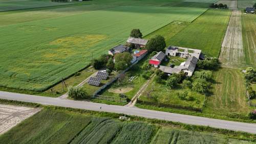 Siedlisko po remoncie, 5000 mkw, sauna, PV, ogród 