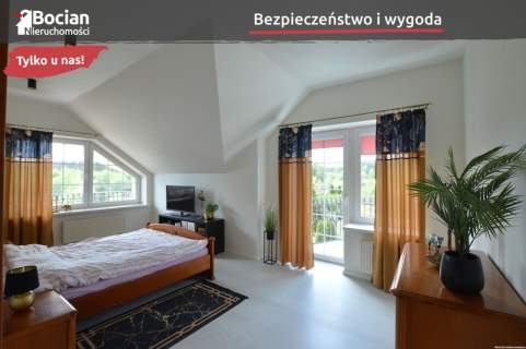 Willa pod lasem Duży ogród Niedaleko Gdyni 