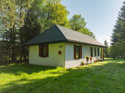 Klimatyczny dom wśród zieleni 9700 m Chronów