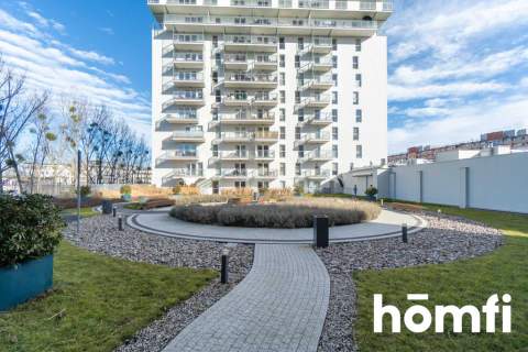 Atrakcyjny apartament na 10 piętrze, blisko morza