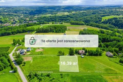Widokowa działka z WZ z badaniami gruntu