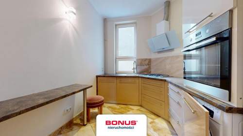 Centrum, 112,47m 3 pokojowe mieszkanie w kamienicy