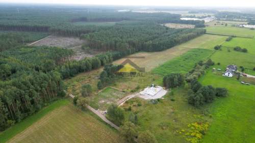 Działka przy lesie, Bolemin