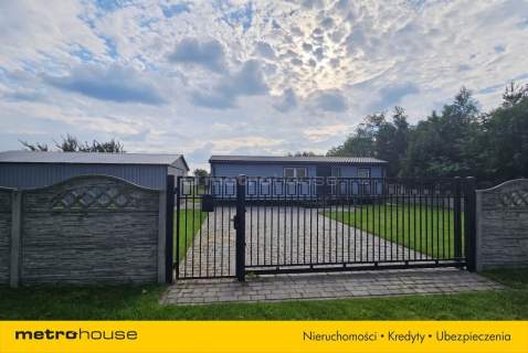 Na sprzedaż działka 1000m2 z domkiem całorocznym