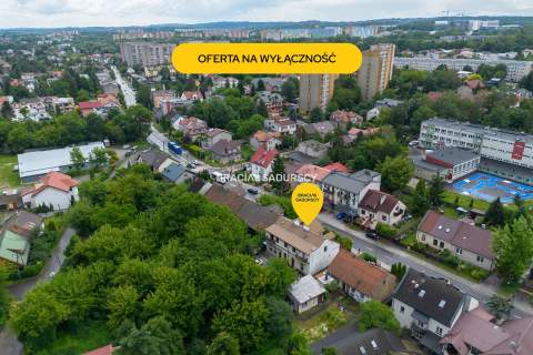 60,17 m 3 pokoje Piwnica Kameralny Budynek