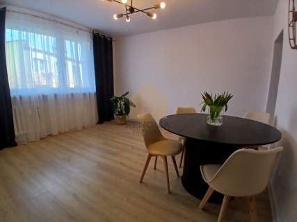 Komfortowe 3 pokoje po remoncie balkon