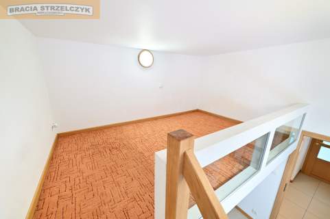 Centrum, 2 pokoje, kamienica, - mieszkanie/biuro