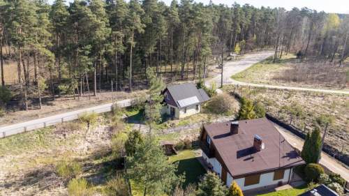 Dom z Energią ze Słońca i Lasem za Oknem- Zielona