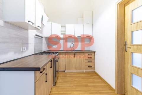 120,1 m2 7 pokoi po remoncie z balkonem Śródmieście Łodzi