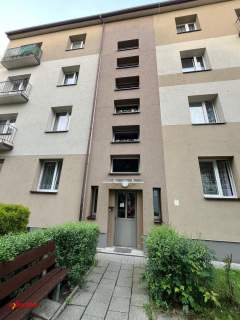 Mieszkanie z balkonem w centrum 53 m 2 pokoje