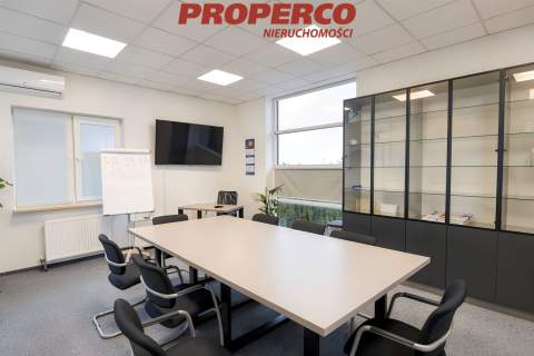 Hala magazynowo-produkcyjna 2555 m2 i biuro 600 m2