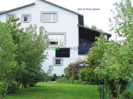 Przestronny dom z pięknym ogrodem