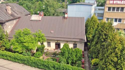 Kamienica inwestycyjna parking 8 aut - centrum