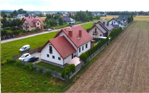 Dom 146 m2, działka 700 m2 Brynica