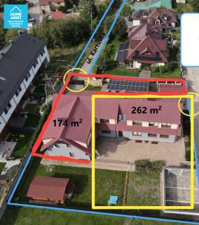 Przestrzeń biurowa lub mieszkalna dla firmy.