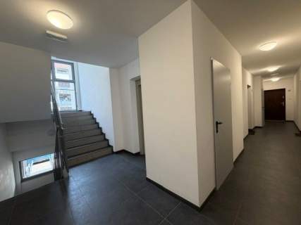 2 pokoje z balkonem, winda 46,8 m Nowe Miasto