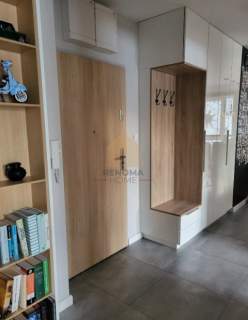 3 pokoje 2 balkony 2 miejsca postojowe
