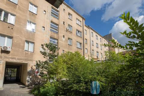 3 pokoje do wynajęcia w kamienicy - Stara Praga