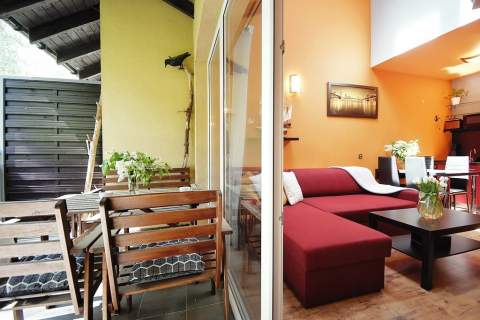 Apartament wakacyjny w sercu sosnowego lasu