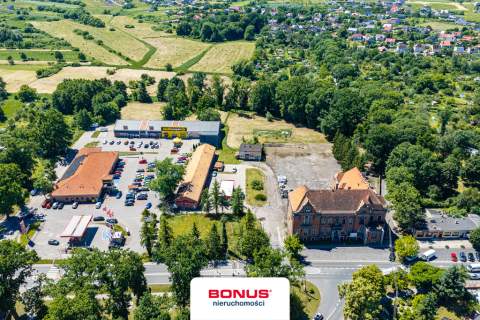 Budynek z XIX wieku Centrum Chojny Inwestycja