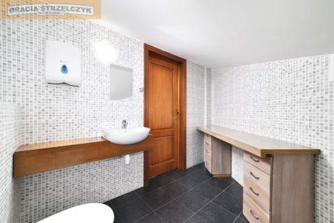 Ursynów-Pyry przy Lesie Kabackim, 6 sypialni, 4wc