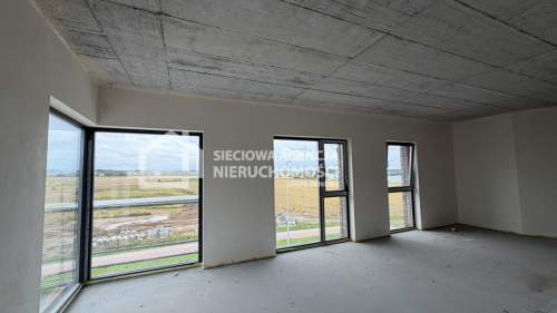 Lokal przy głównej ulicy w Kosakowie
