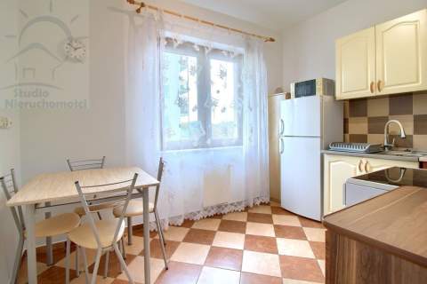 kom. lokatorska, m.postojowe w garażu, winda