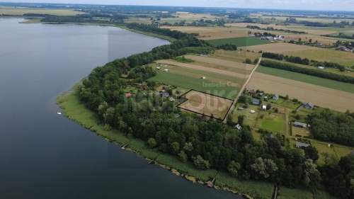 Wyjątkowa działka nad jeziorem Woświn