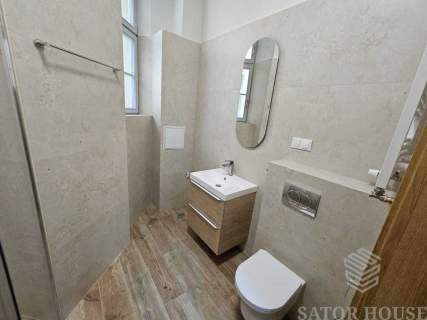 Apartament w odrestaurowanej kamienicy obok Rynku