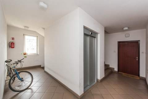 Zadbane, balkon, nowe budownictwo