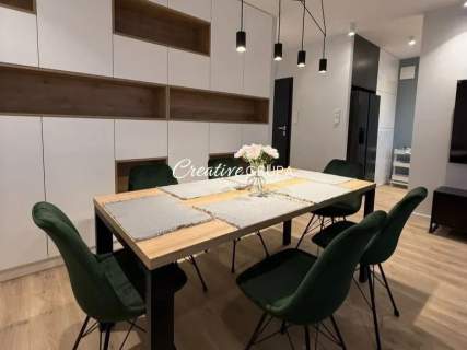 Na wynajem 4-pokojowy apartament blisko metra