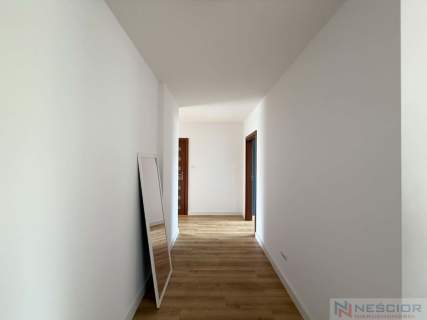 Przestronne mieszkanie 81 m w centrum Mińska