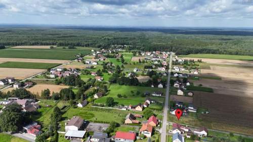 900m2 blisko lasy woda prąd w granicy prostokąt