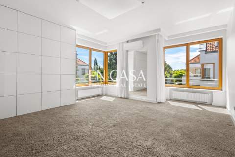 Dom na zamkniętym osiedlu ponad 400 m2 Wilanów