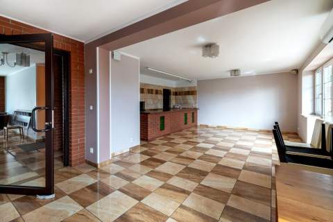 Gotowy biznes/ Ursynów/ 570 M2/ 19 P0K0I/ BISTRO