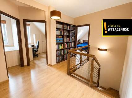 Dwupoziomowe mieszkanie z pięknym widokiem 93m2